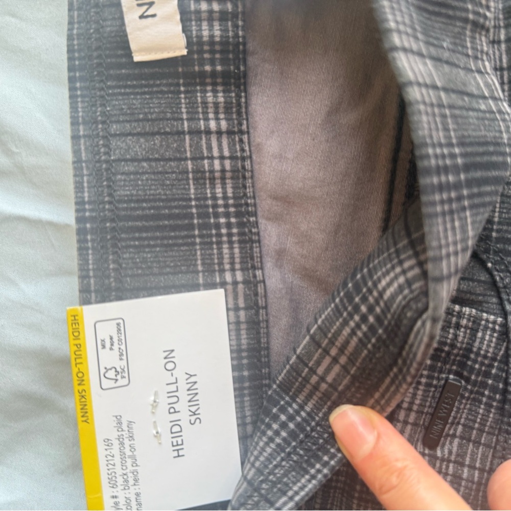 Nine West Charcoal Skinny Jeans - Picture 4 of 7